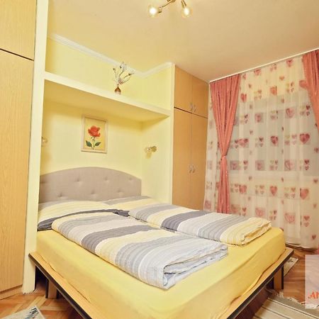 Ferienwohnung Garsoniera Ania Băile Felix Exterior foto