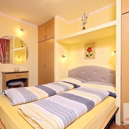 Ferienwohnung Garsoniera Ania Băile Felix Exterior foto